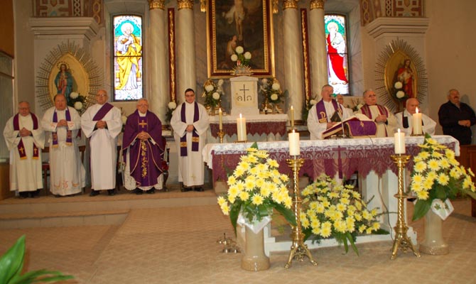 Ünnepi szentmise a szenttamási papokért 2016. november 23.